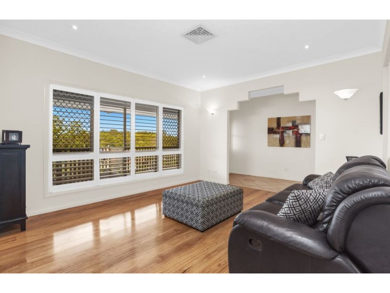 56 Oxford Crescent, Bridgeman Downs QLD 4035