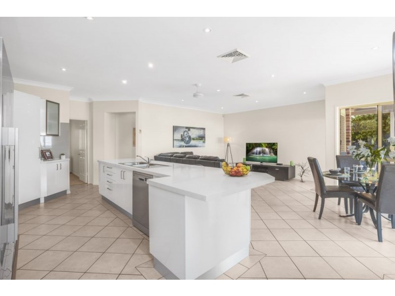 56 Oxford Crescent, Bridgeman Downs QLD 4035