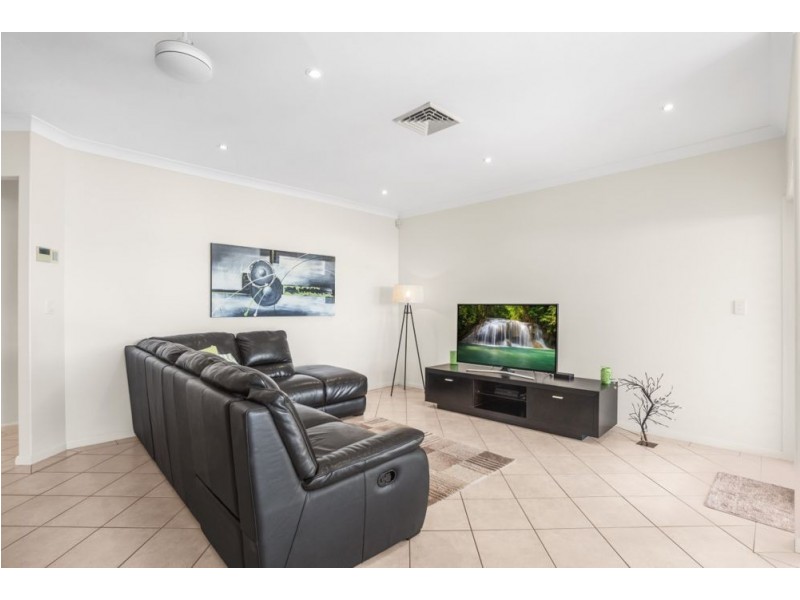 56 Oxford Crescent, Bridgeman Downs QLD 4035
