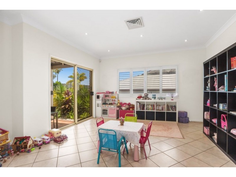 56 Oxford Crescent, Bridgeman Downs QLD 4035