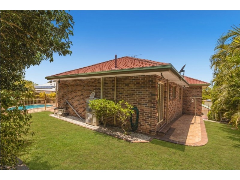 56 Oxford Crescent, Bridgeman Downs QLD 4035