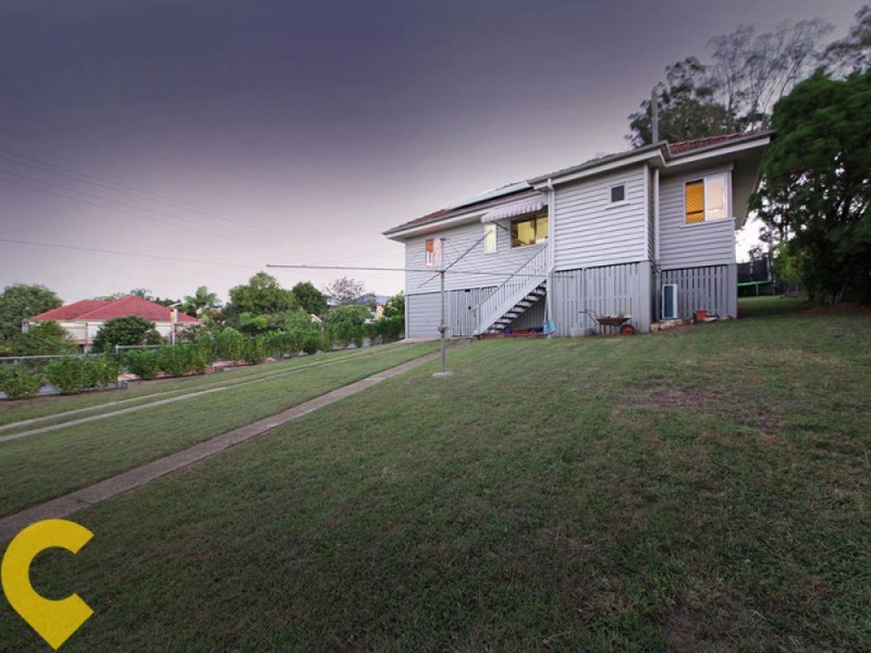 1 Ferguson Road, Wavell Heights QLD 4012