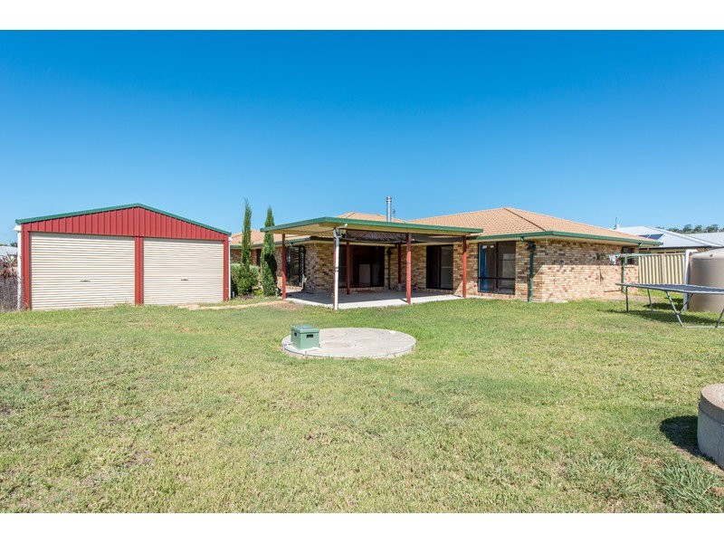 70 Phipps Drive, Meringandan QLD 4352