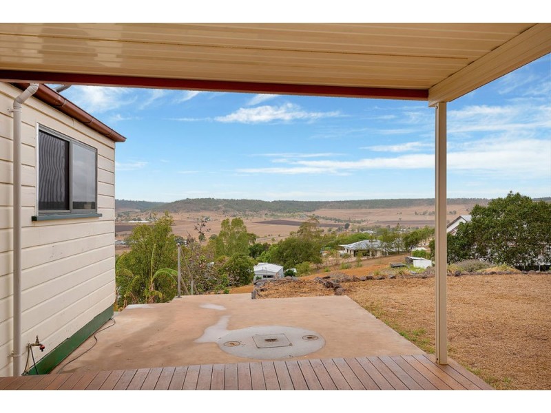 11 Nichols Drive, Glencoe QLD 4352