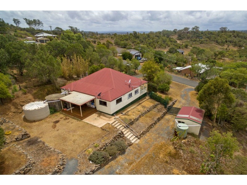 11 Nichols Drive, Glencoe QLD 4352