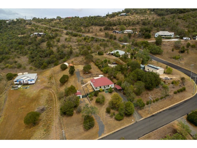 11 Nichols Drive, Glencoe QLD 4352