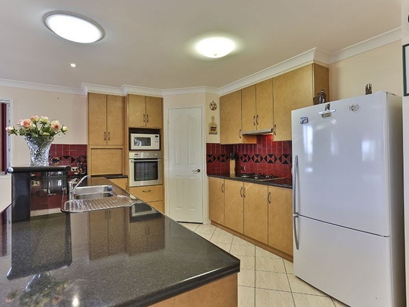 6 Conquest Court, Wilsonton QLD 4350