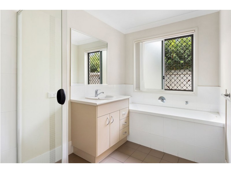 36 Friend Street, Wakerley QLD 4154