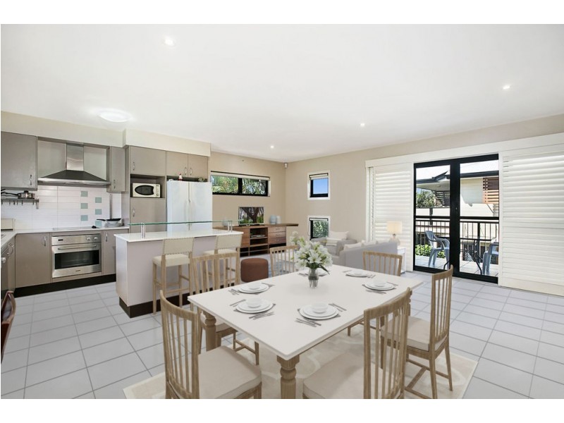 1/6 Emsworth Street, Wynnum QLD 4178