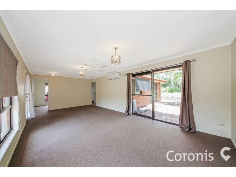18 Hylacola Drive, Albany Creek QLD 4035