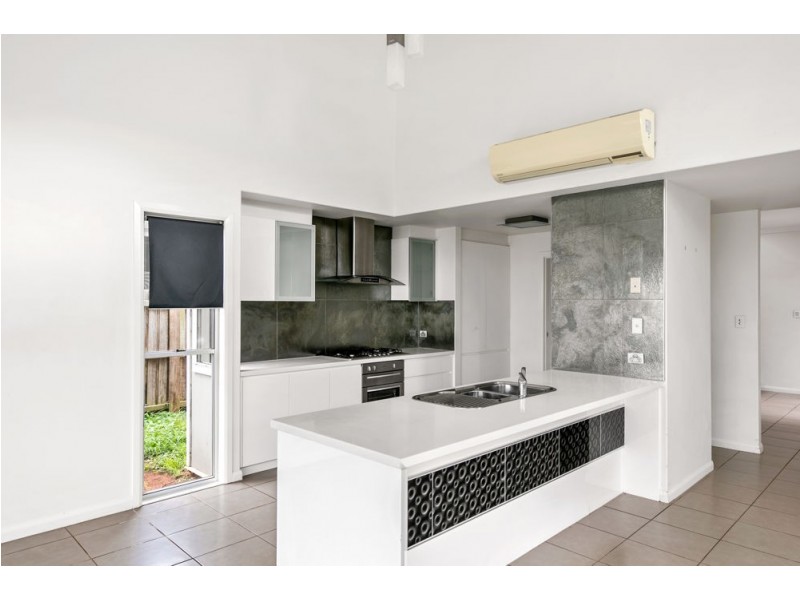 27/21 Andersson Court, Highfields QLD 4352