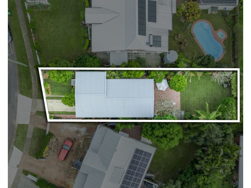 54 Gordon Parade, Manly QLD 4179