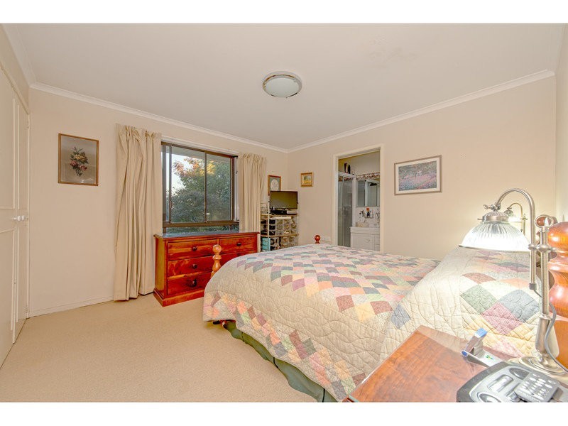 9 Katoomba Crescent, Prince Henry Heights QLD 4350