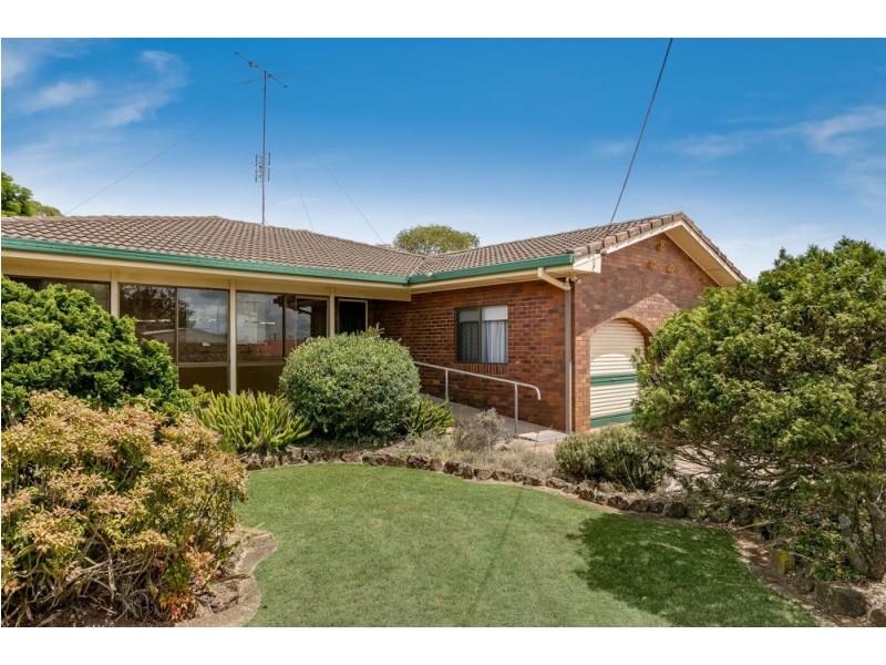 1/14 Jondaryan Street, Newtown QLD 4350