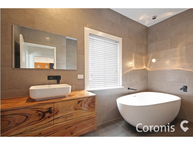 16 Tathra Street, Stafford QLD 4053