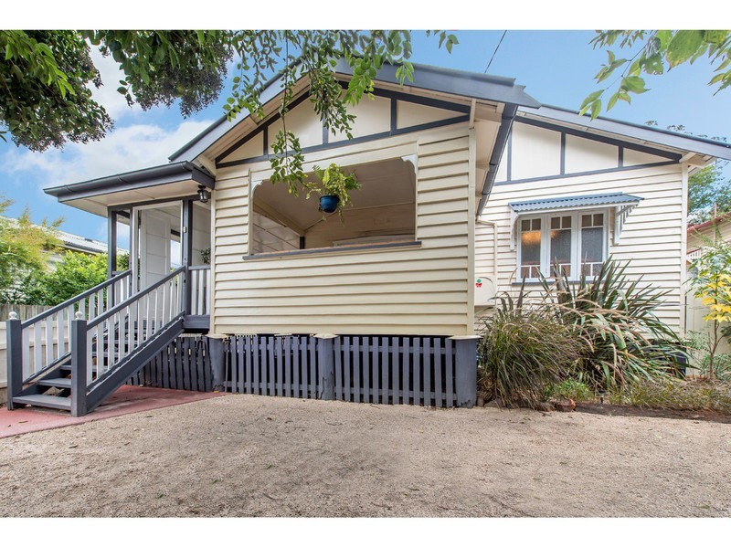 155 Bridge Street, North Toowoomba QLD 4350