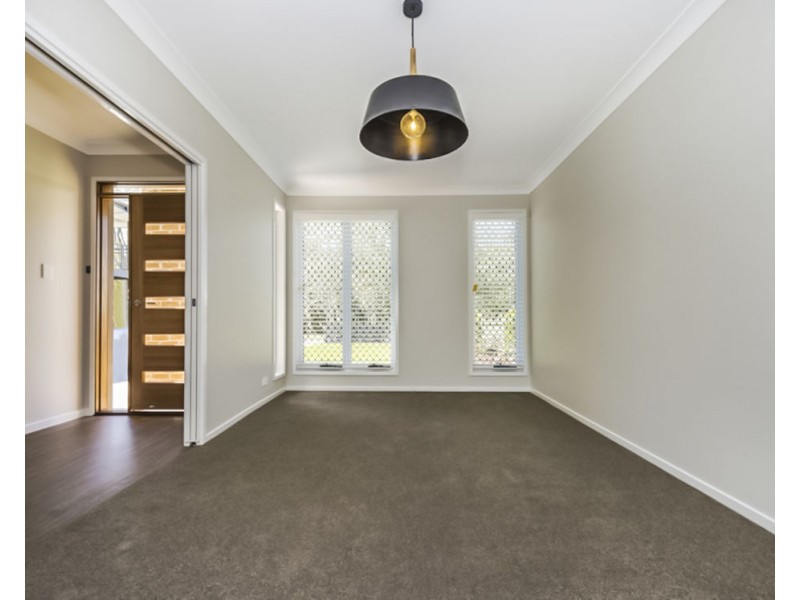 34 Vedson Street, Birkdale QLD 4159