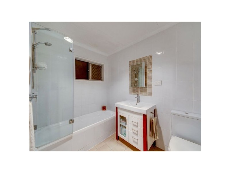 12 Yathong Court, Arana Hills QLD 4054