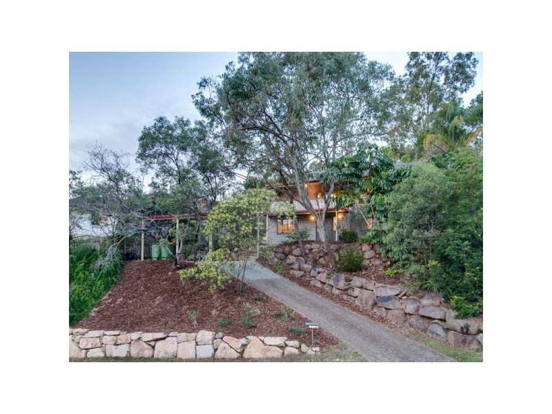 12 Yathong Court, Arana Hills QLD 4054