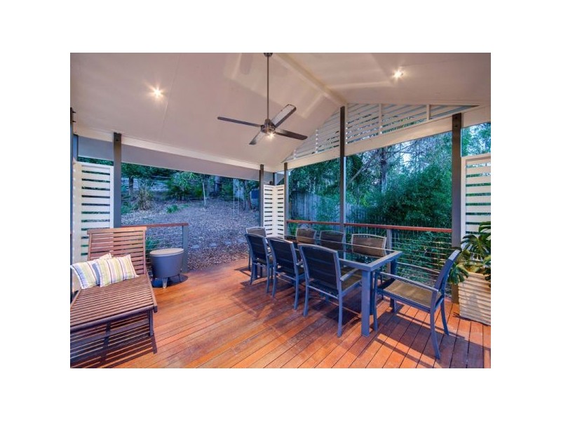 12 Yathong Court, Arana Hills QLD 4054