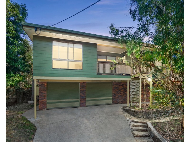 22 Yathong Court, Arana Hills QLD 4054