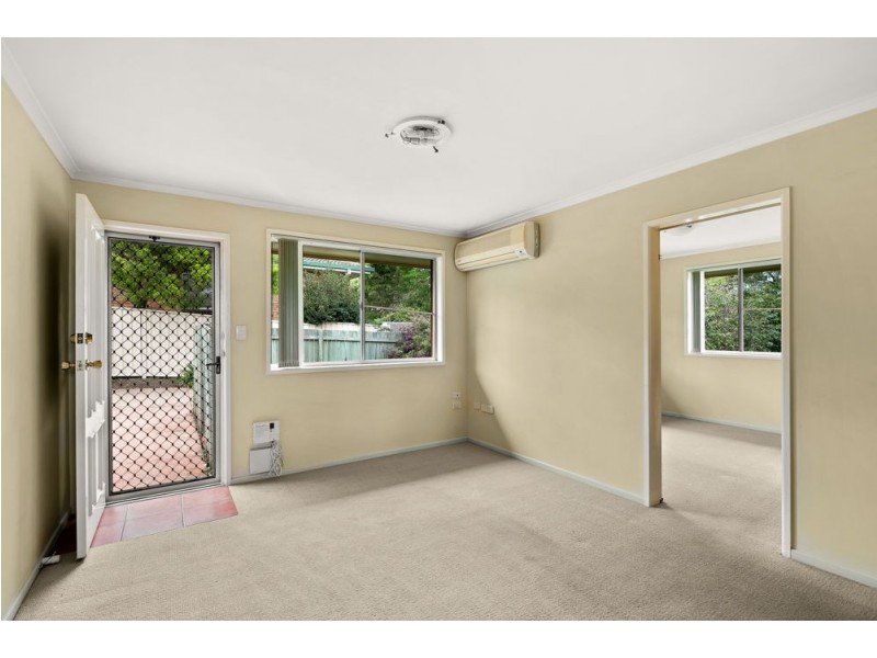 2/10 Spies Court, Mount Lofty QLD 4350