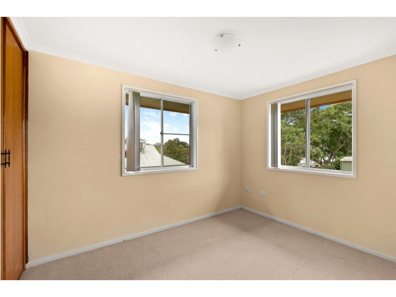 2/10 Spies Court, Mount Lofty QLD 4350