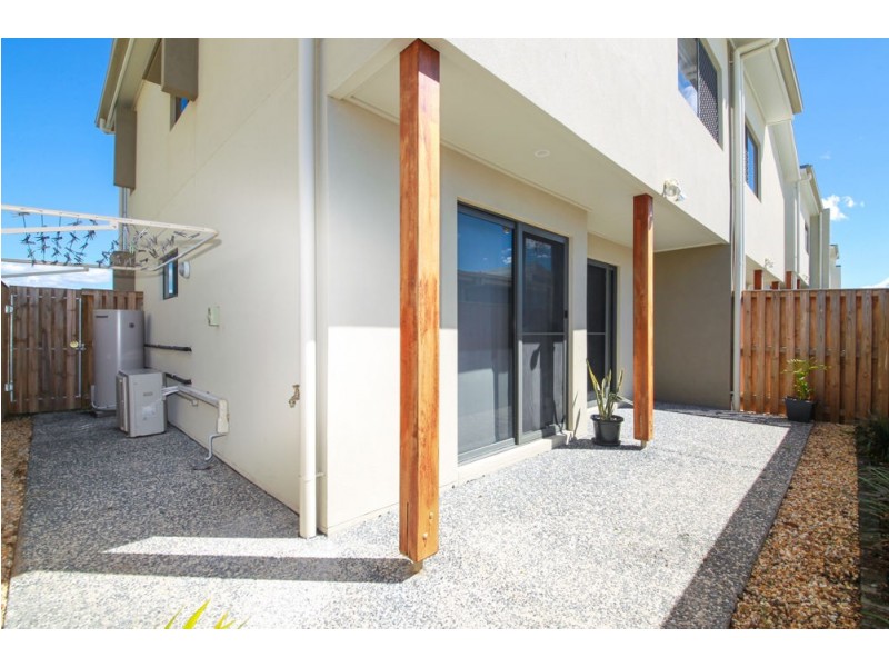 36 Hillsborough Place, Pimpama QLD 4209