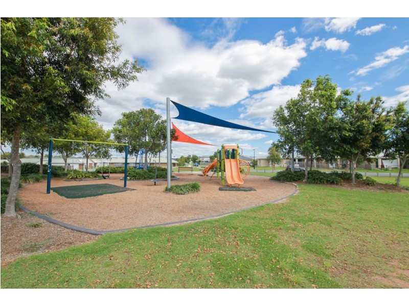 36 Hillsborough Place, Pimpama QLD 4209