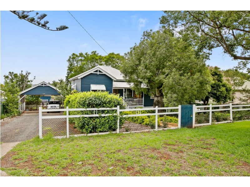 37 Cumming Street, North Toowoomba QLD 4350