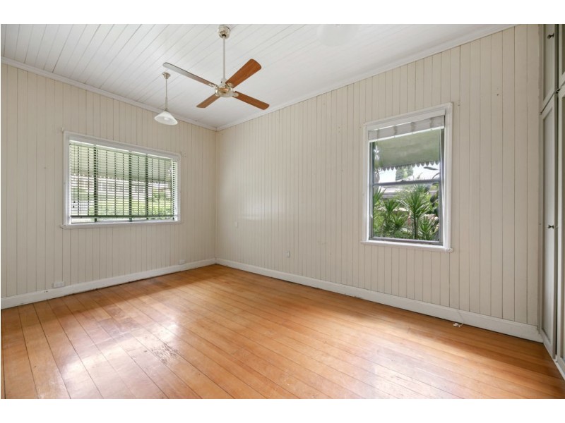 37 Cumming Street, North Toowoomba QLD 4350