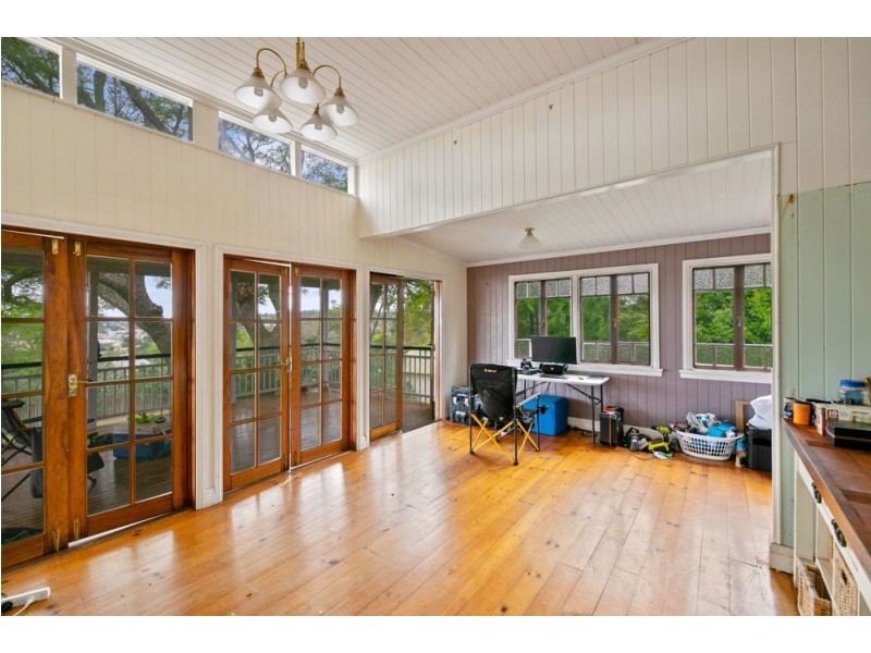 37 Cumming Street, North Toowoomba QLD 4350