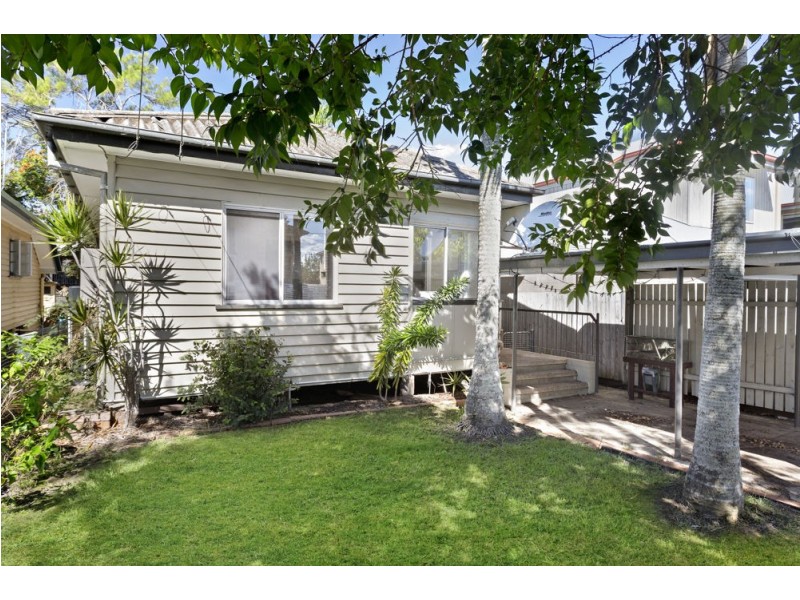 15 Rowell Street, Zillmere QLD 4034