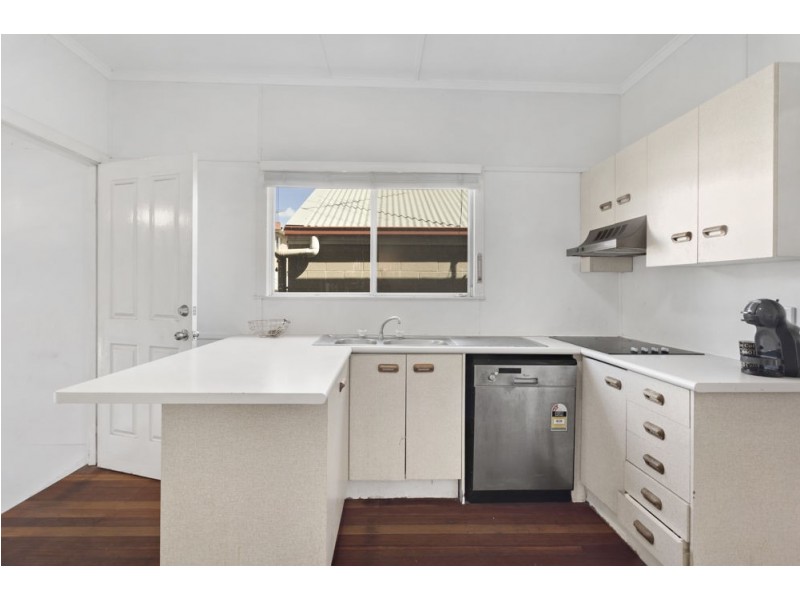 15 Rowell Street, Zillmere QLD 4034