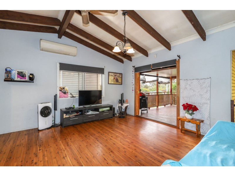 12 Wingara Grove, Ferny Hills QLD 4055