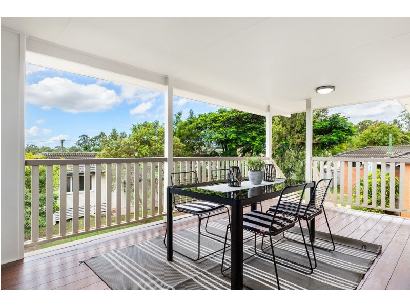 9 Girraman Street, Chermside West QLD 4032