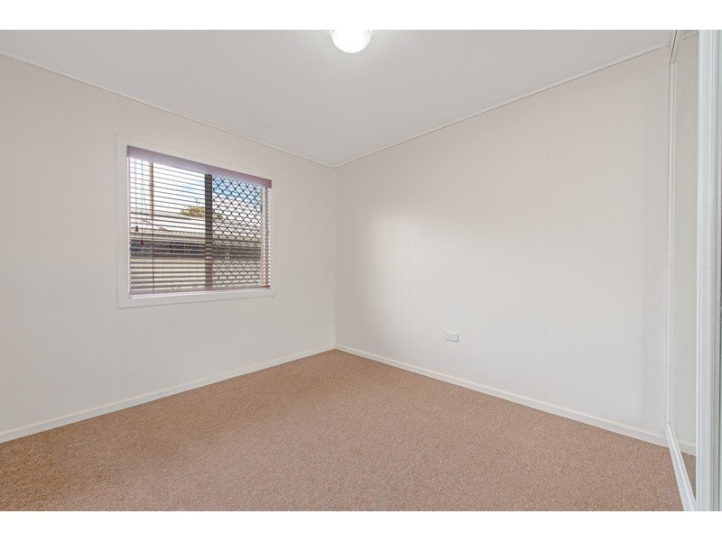 4 Hope Street, Newtown QLD 4350