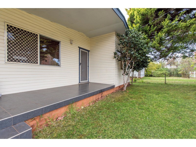 4 Hope Street, Newtown QLD 4350