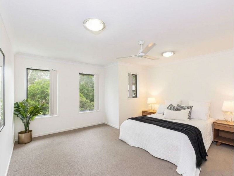 903 South Pine Road, Everton Park QLD 4053