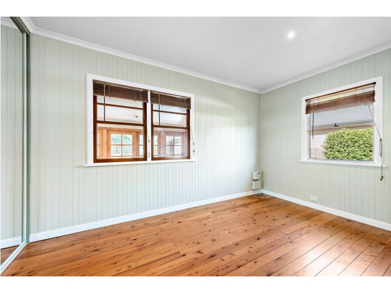 61 Wooldridge Street, Mount Lofty QLD 4350