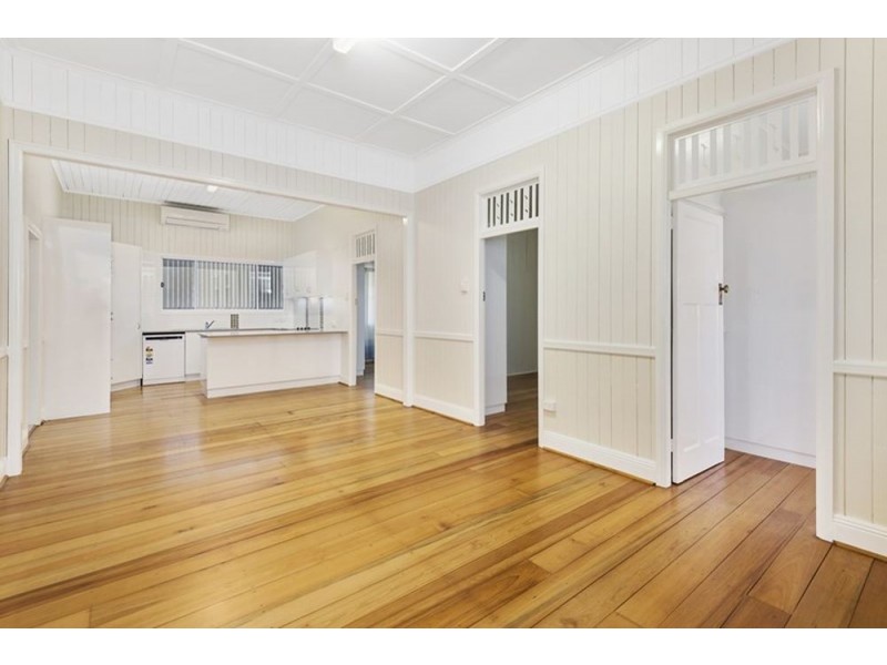 50 Jellicoe Street, Mount Lofty QLD 4350