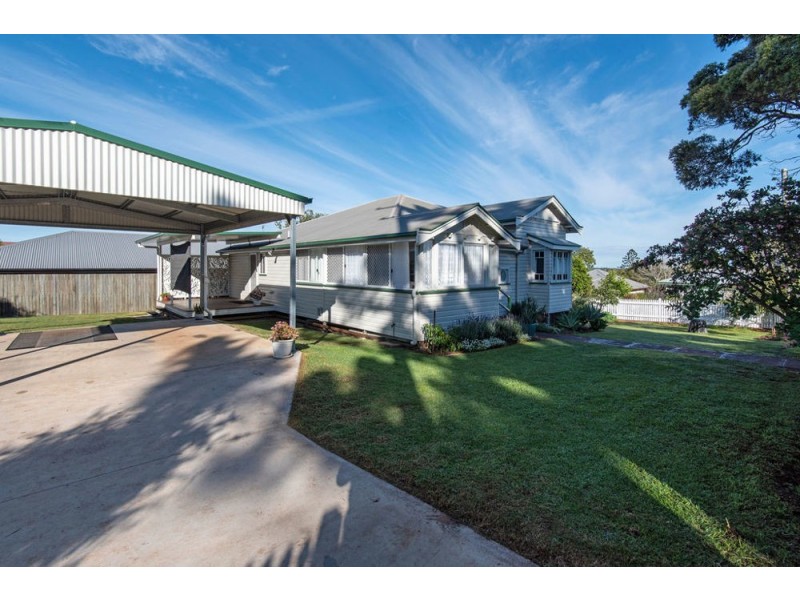 50 Jellicoe Street, Mount Lofty QLD 4350