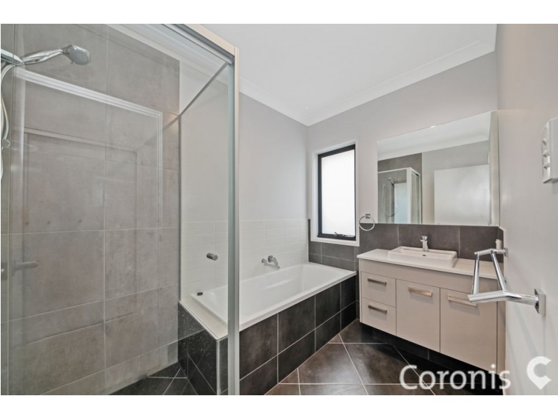 72 Rogers Parade West, Everton Park QLD 4053