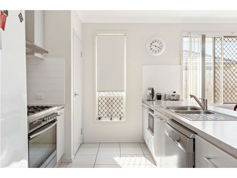 17 Torello Crescent, Victoria Point QLD 4165