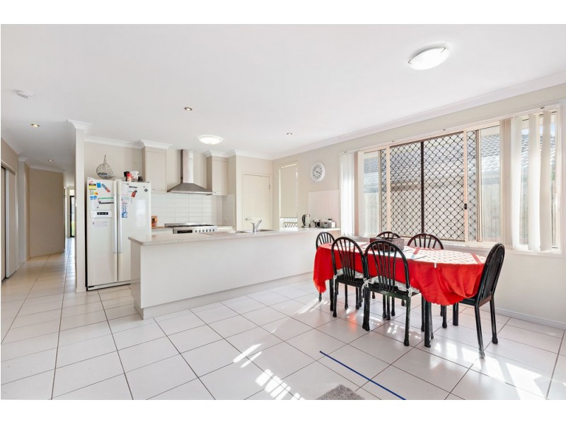 17 Torello Crescent, Victoria Point QLD 4165