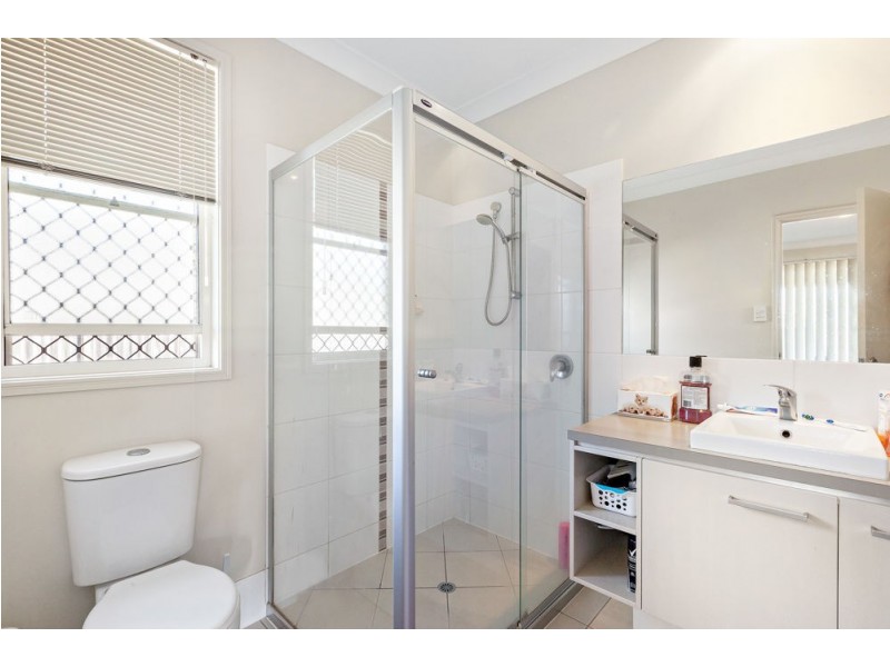 17 Torello Crescent, Victoria Point QLD 4165