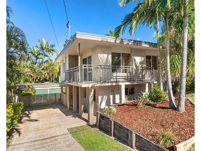 4 Tarnook Drive, Ferny Hills QLD 4055