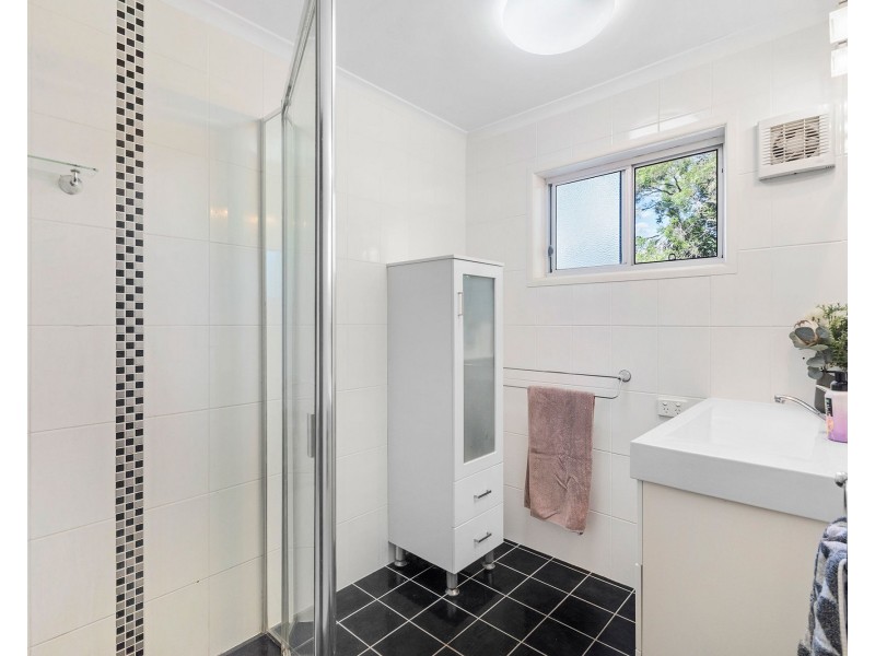 4 Tarnook Drive, Ferny Hills QLD 4055