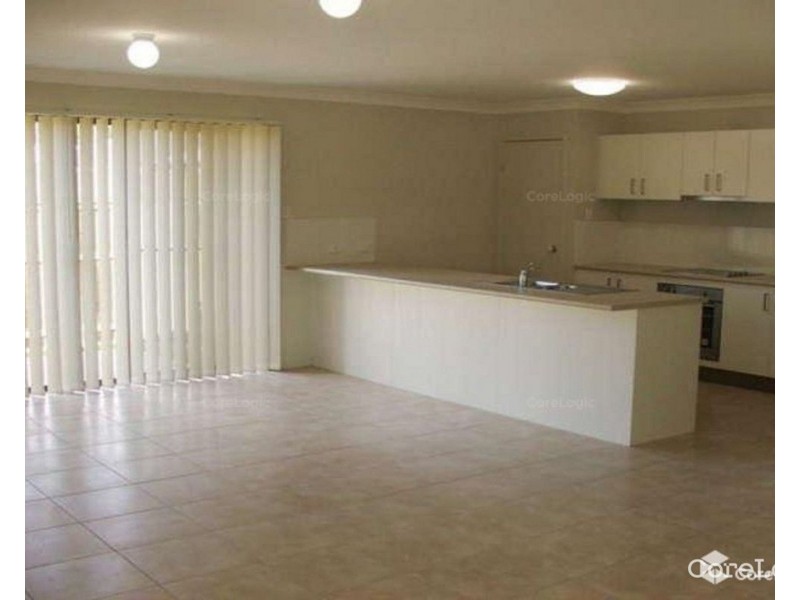 1/18 Bellinger Key, Pacific Pines QLD 4211