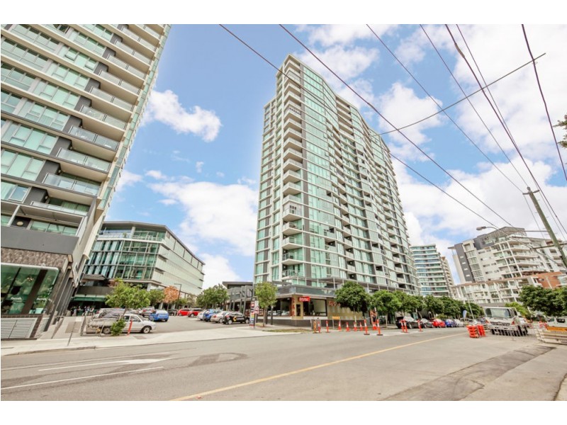 10307/8 Harbour Road, Hamilton QLD 4007